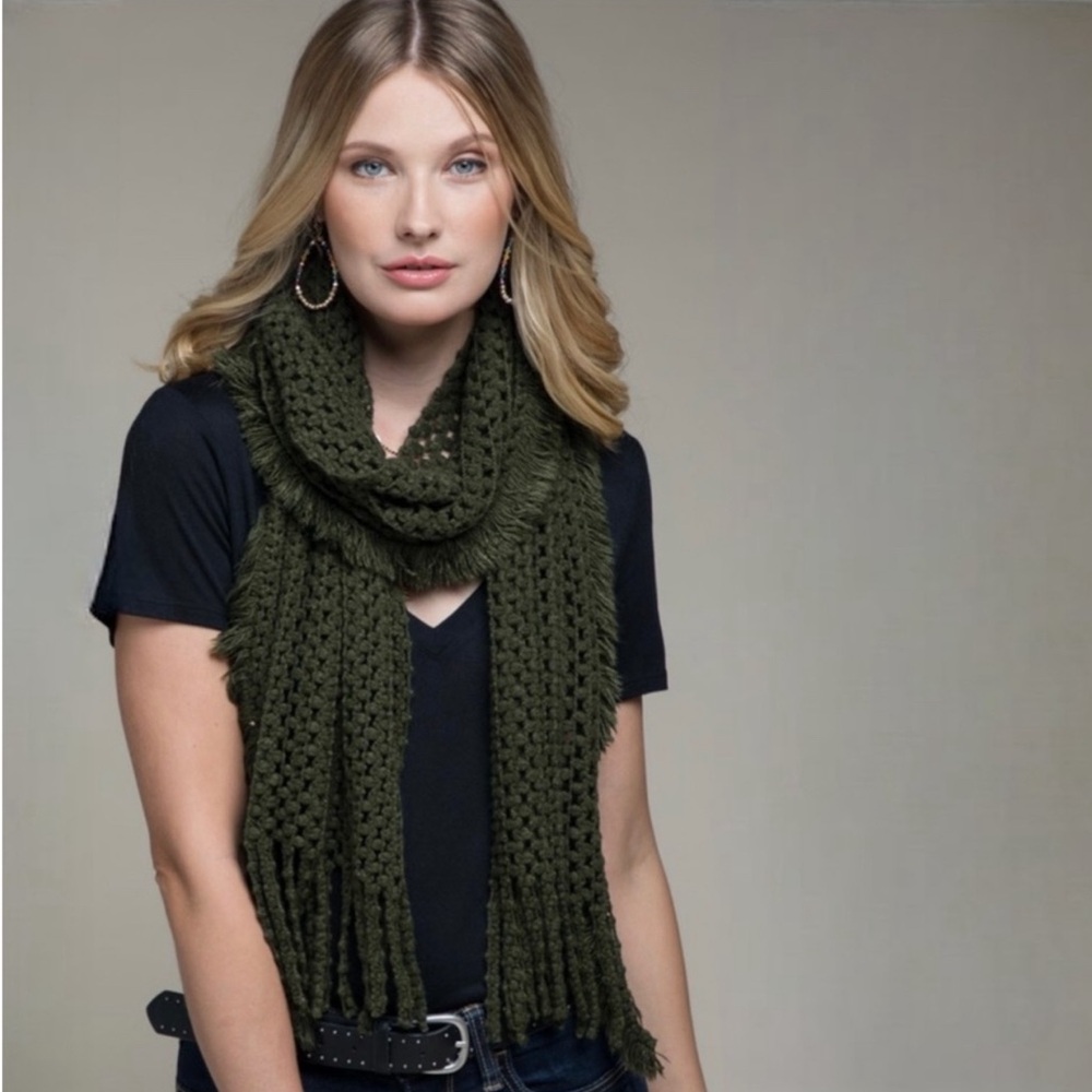 🍁 New Fall/Winter🍁 Olive Knit Weave Tassel
Scarf